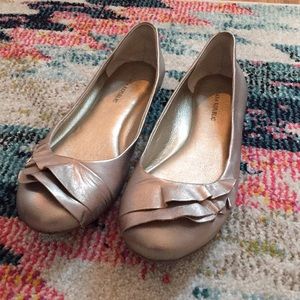 Banana Republic metallic flats with ruffle detail